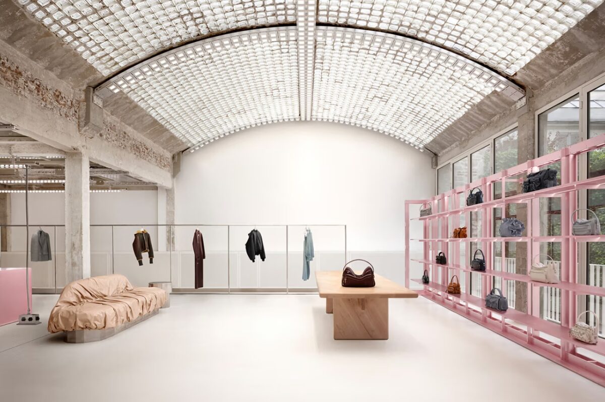 Kortárs elegancia Párizs szívében: az Acne Studios új központja