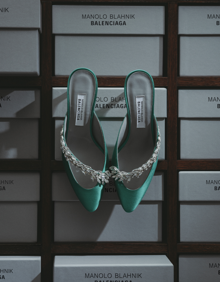 A Balenciaga és a Manolo Blahnik közös kollekciója a klasszikus eleganciát értelmezi újra